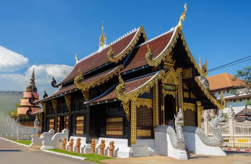 Wat Inthakhin Sadue Muang - Historic Lanna temple in Chiang Mai Old Town
